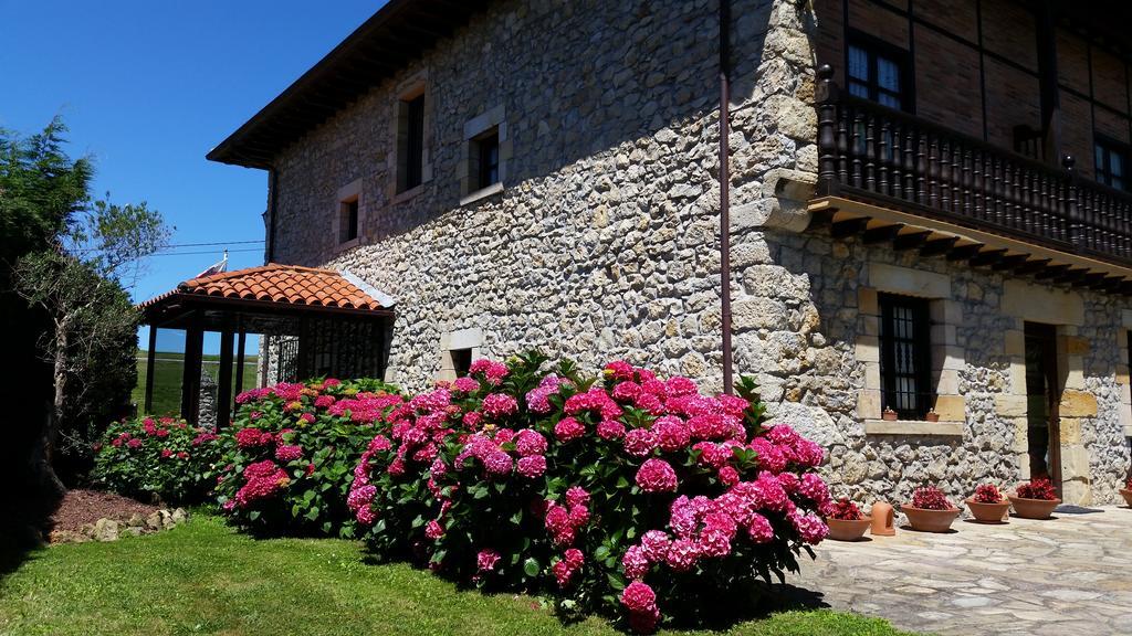 Posada San Tirso Tonanes Bagian luar foto